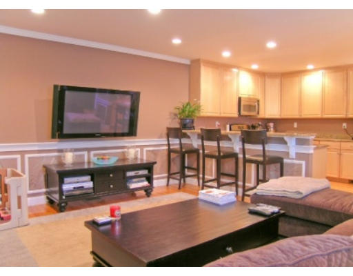 35 Andrea Circle, Unit 35 Needham, MA 02494 - Photo 6 of 21