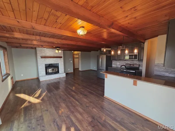 $360,000 | 3181 Highway P Durham Mo 63438, Durham, MO 63438