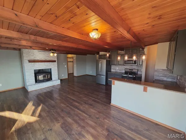 $360,000 | 3181 Highway P Durham Mo 63438, Durham, MO 63438