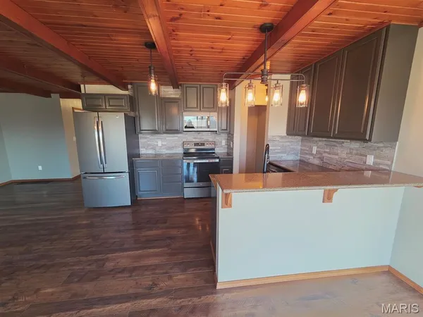 $360,000 | 3181 Highway P Durham Mo 63438, Durham, MO 63438