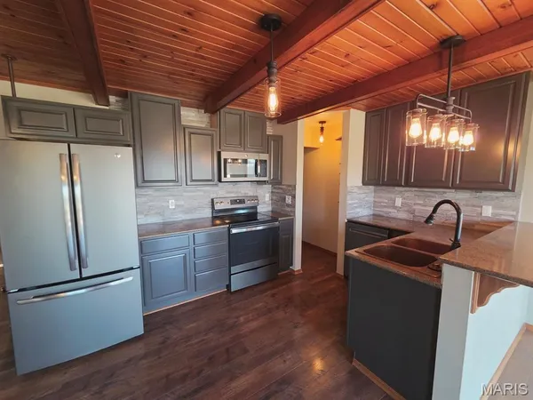 $360,000 | 3181 Highway P Durham Mo 63438, Durham, MO 63438