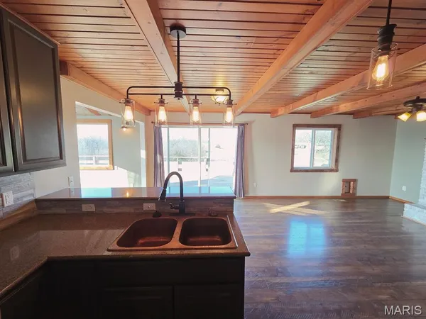 $360,000 | 3181 Highway P Durham Mo 63438, Durham, MO 63438