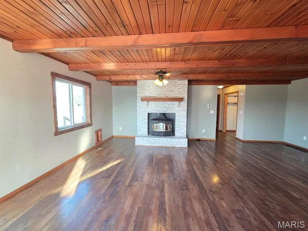 $360,000 | 3181 Highway P Durham Mo 63438, Durham, MO 63438