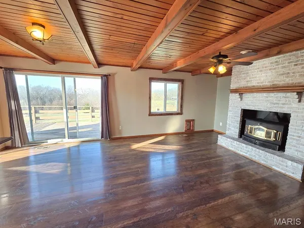 $360,000 | 3181 Highway P Durham Mo 63438, Durham, MO 63438