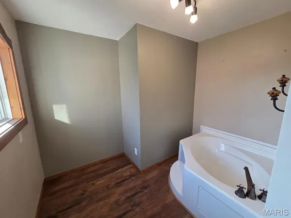 $360,000 | 3181 Highway P Durham Mo 63438, Durham, MO 63438