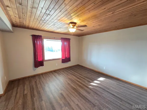 $360,000 | 3181 Highway P Durham Mo 63438, Durham, MO 63438