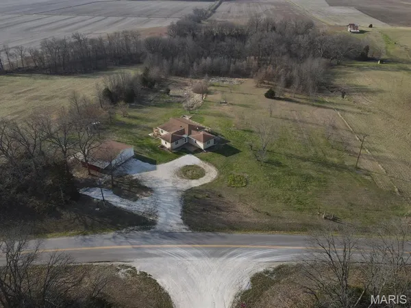 $360,000 | 3181 Highway P Durham Mo 63438, Durham, MO 63438