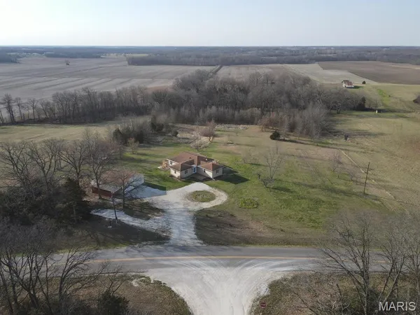 $360,000 | 3181 Highway P Durham Mo 63438, Durham, MO 63438