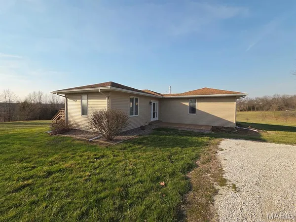 $360,000 | 3181 Highway P Durham Mo 63438, Durham, MO 63438