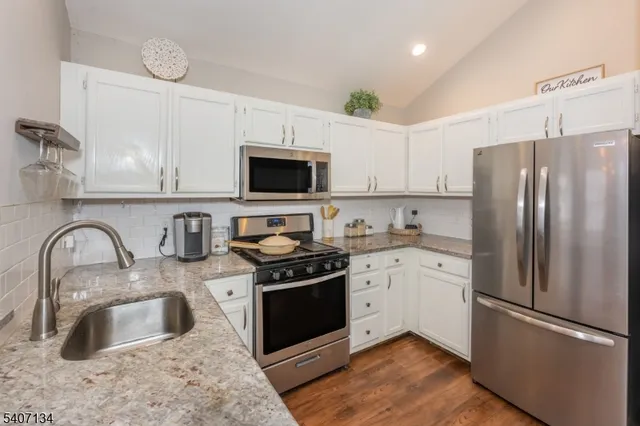 $2,700 | 4812 Tudor Drive, Pequannock, NJ 07444