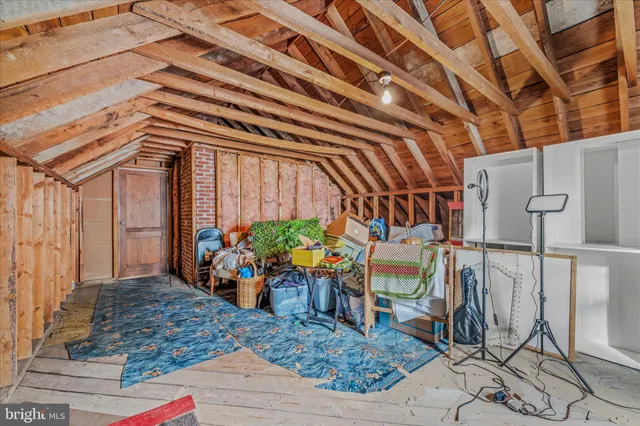 a view of backyard of house