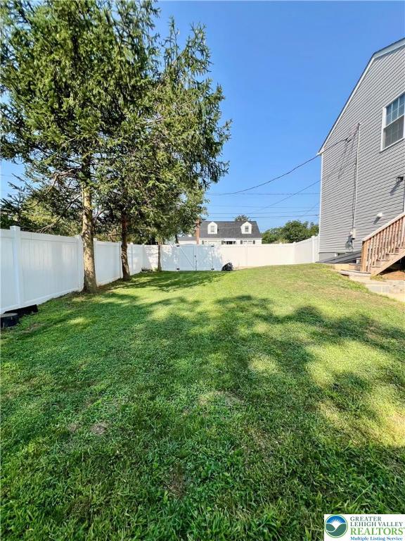 1066 Devonshire Road Allentown, PA 18103 - Photo 19 of 20 a view of a backyard with a garden