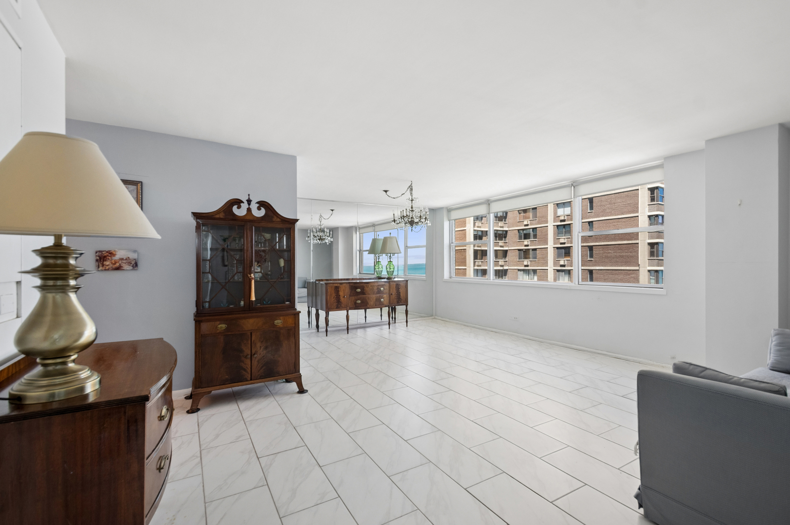 6301 North Sheridan Road, Unit 11L Chicago, IL 60660 - Photo 3 of 21