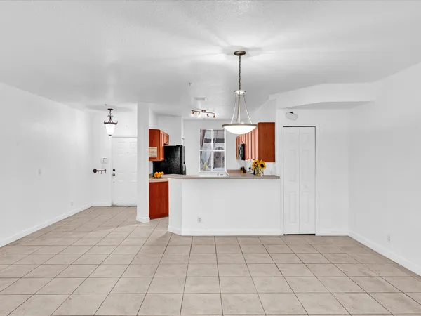 $299,000 | 513 Bayfront Drive, Boynton Beach, FL 33435