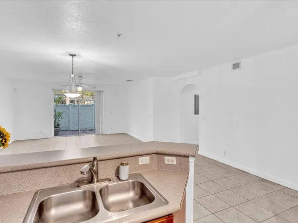 $299,000 | 513 Bayfront Drive, Boynton Beach, FL 33435