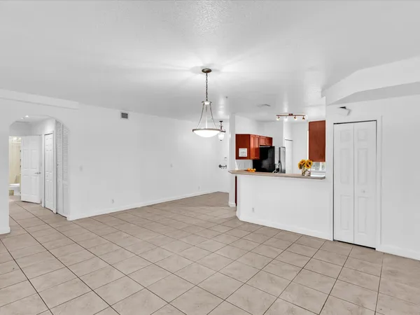 $299,000 | 513 Bayfront Drive, Boynton Beach, FL 33435
