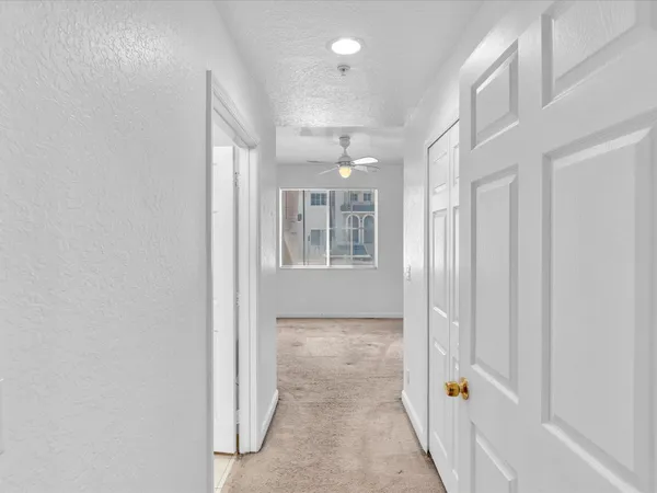 $299,000 | 513 Bayfront Drive, Boynton Beach, FL 33435