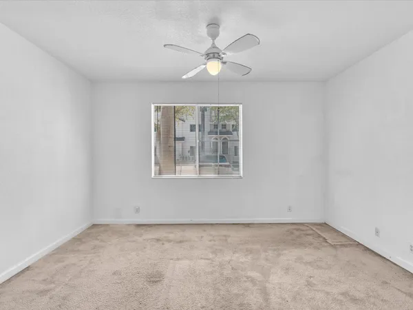 $299,000 | 513 Bayfront Drive, Boynton Beach, FL 33435