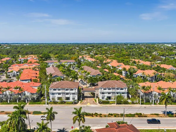 $299,000 | 513 Bayfront Drive, Boynton Beach, FL 33435