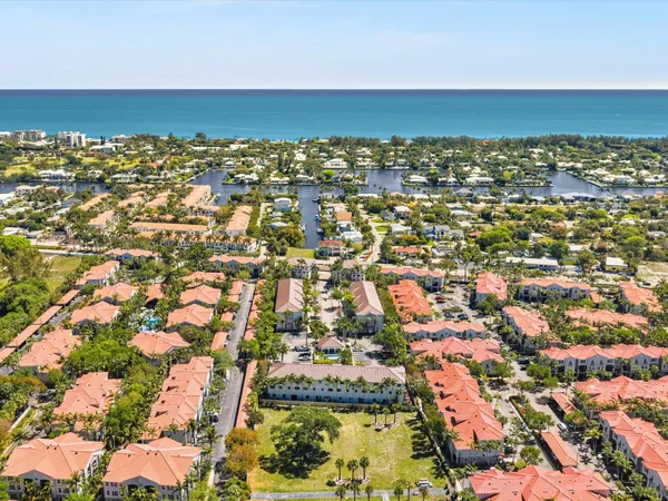 $299,000 | 513 Bayfront Drive, Boynton Beach, FL 33435