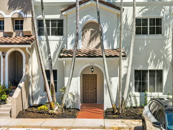 $299,000 | 513 Bayfront Drive, Boynton Beach, FL 33435