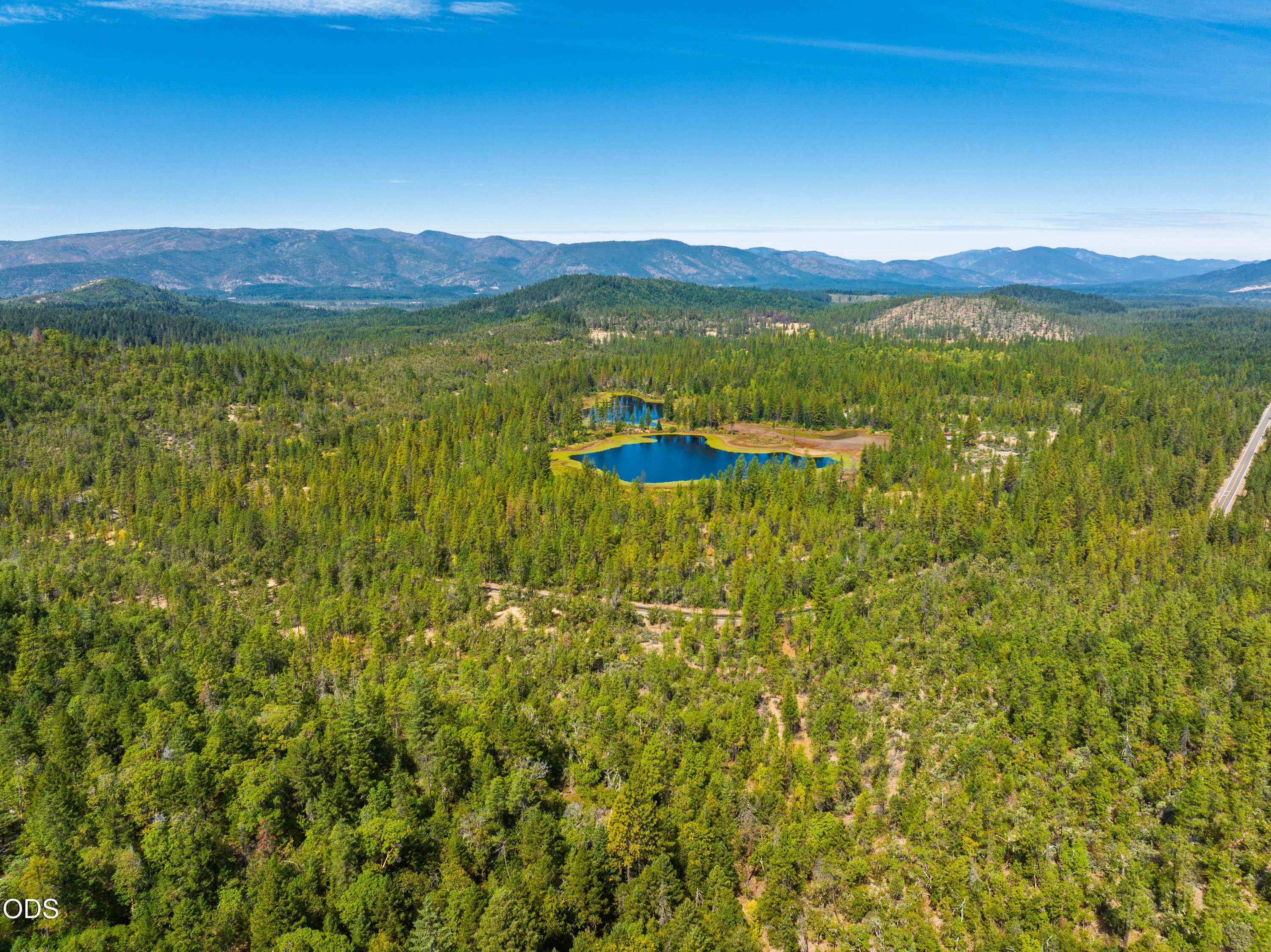 4990 Waldo Road Cave Junction, OR 97523 - Photo 12 of 24 Gallery Image 12