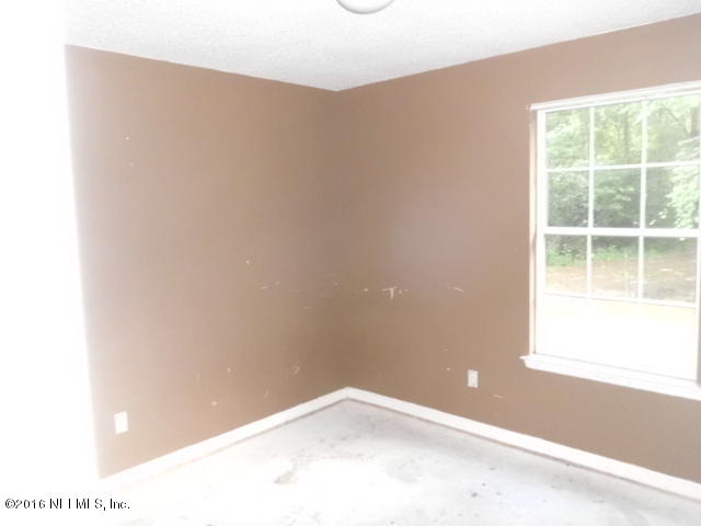 1800 Bennett Road St. Augustine, FL 32092 - Photo 12 of 24 a view of an empty room