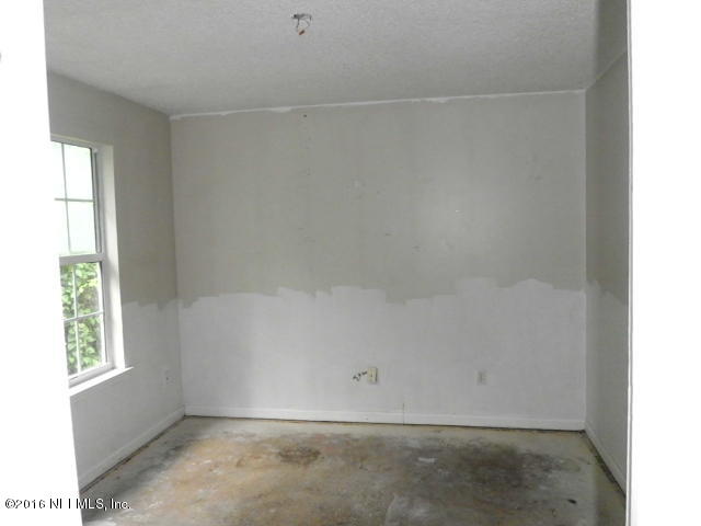 1800 Bennett Road St. Augustine, FL 32092 - Photo 16 of 24 a view of room with window