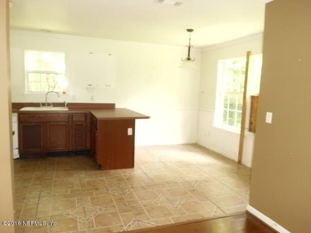 1800 Bennett Road St. Augustine, FL 32092 - Photo 8 of 24 a view of a kitchen with a sink