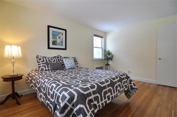 17 Skyview Road Lexington, MA 02420 - Photo 15 of 19 Gallery Image 15