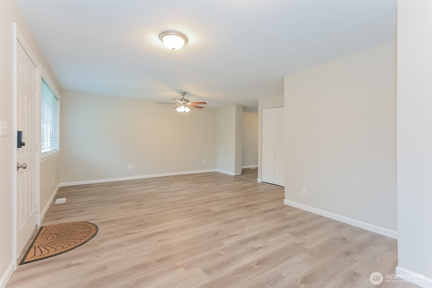 2611 Southwest 333rd Place Federal Way, WA 98023 - Photo 12 of 16 a view of empty room with wooden floor