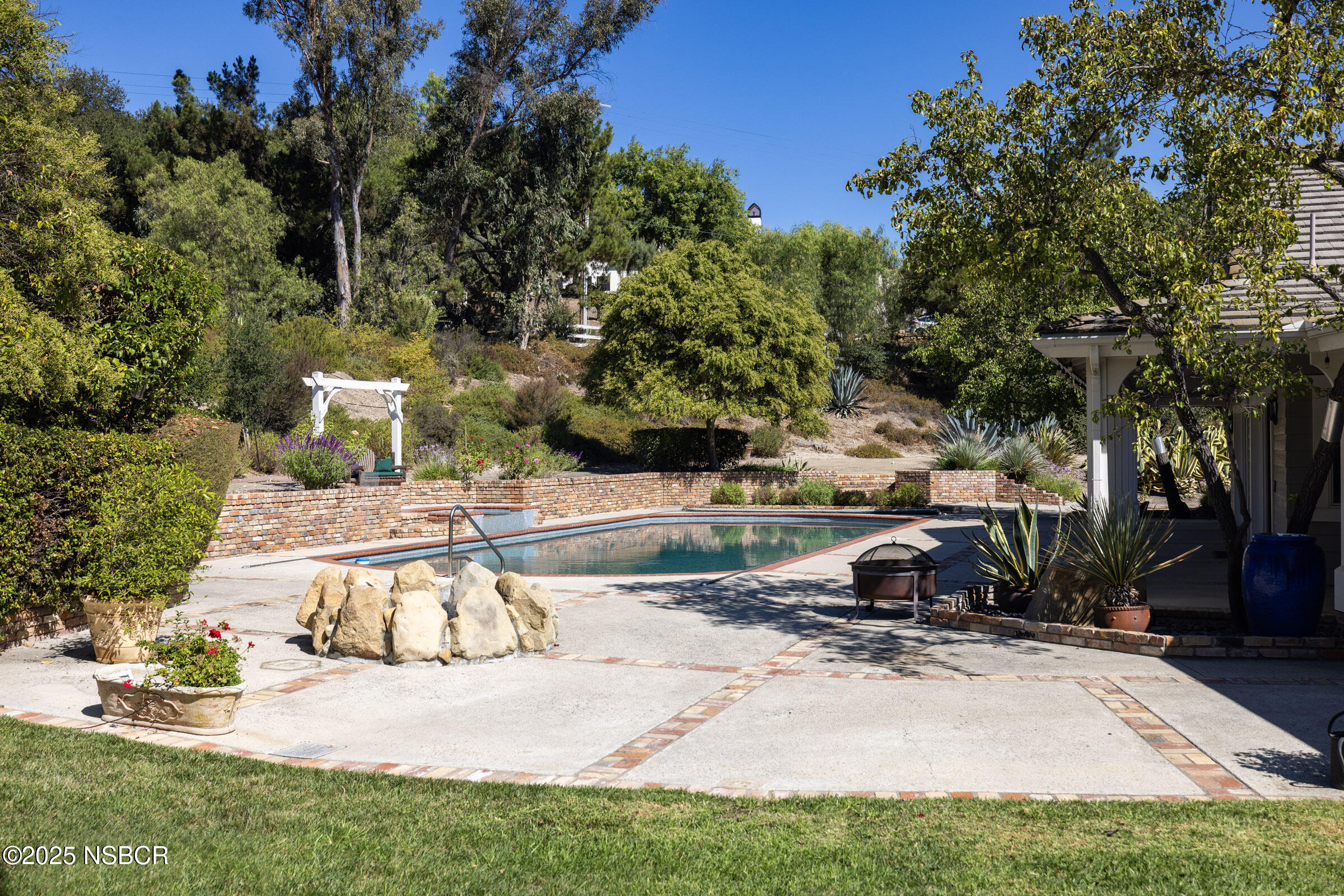 1665 North Refugio Road Santa Ynez, CA 93460 - Photo 4 of 31 entertaining patios