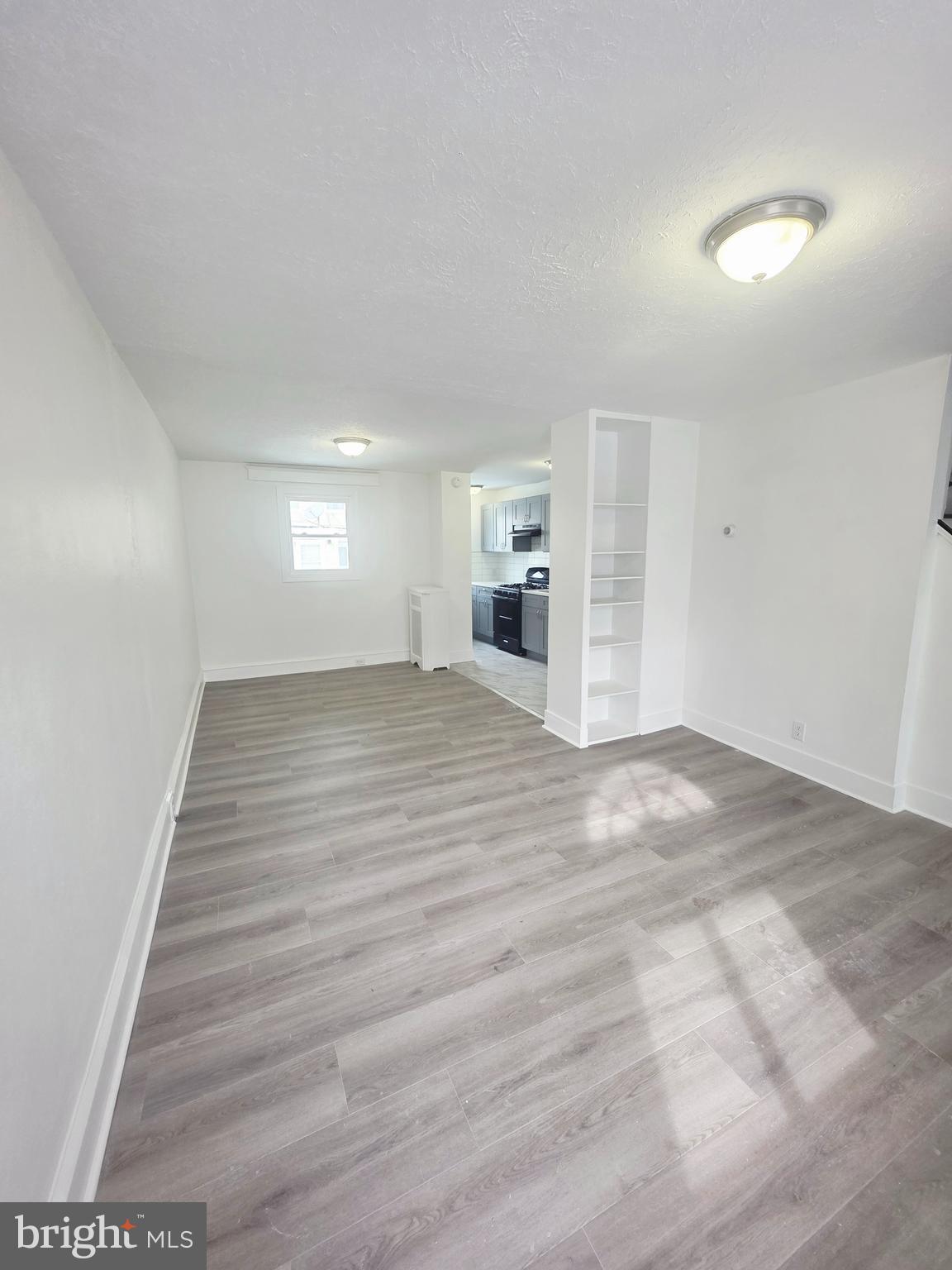 6965 Clinton Road Upper Darby, PA 19082 - Photo 5 of 23