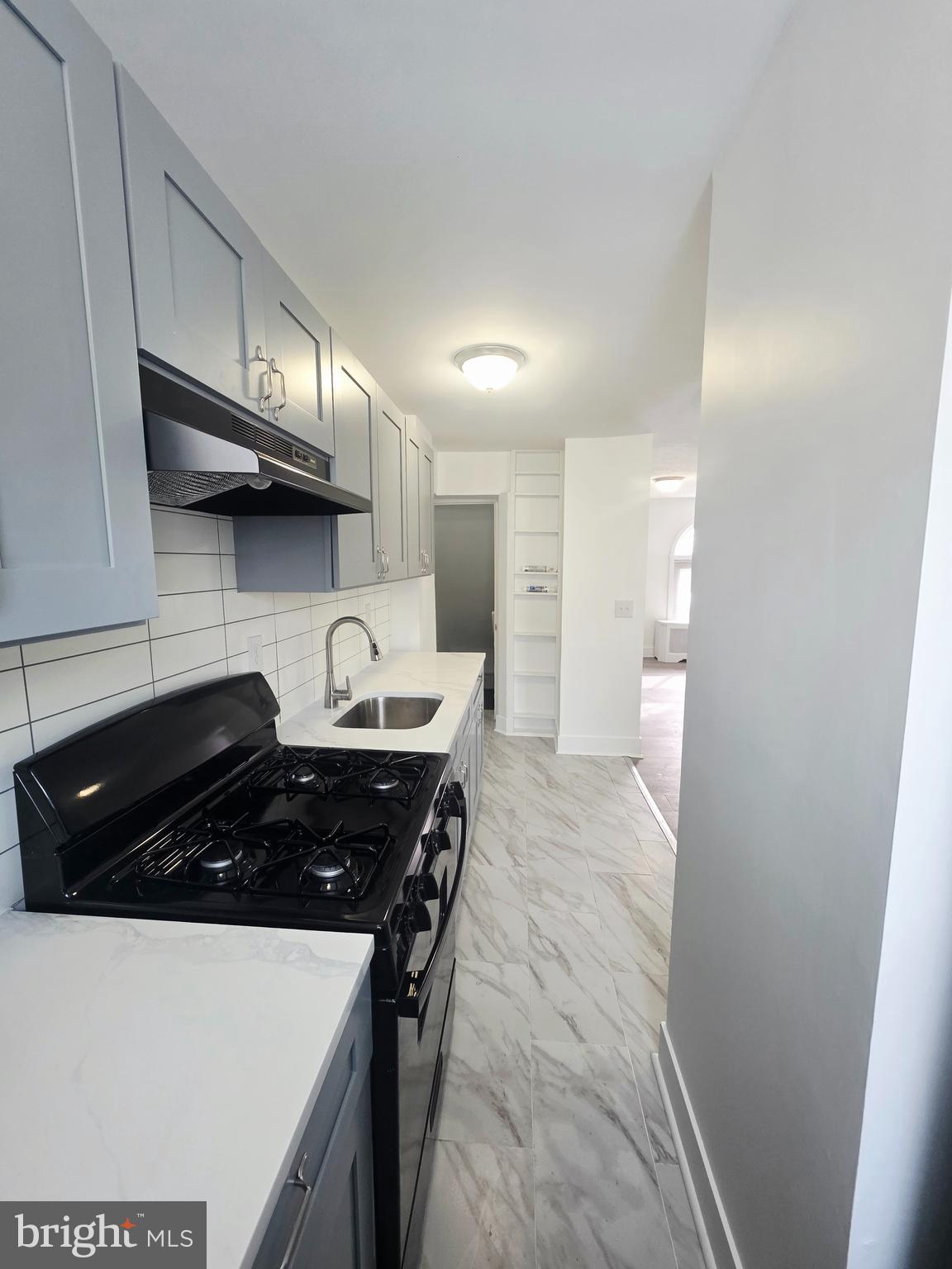 6965 Clinton Road Upper Darby, PA 19082 - Photo 9 of 23