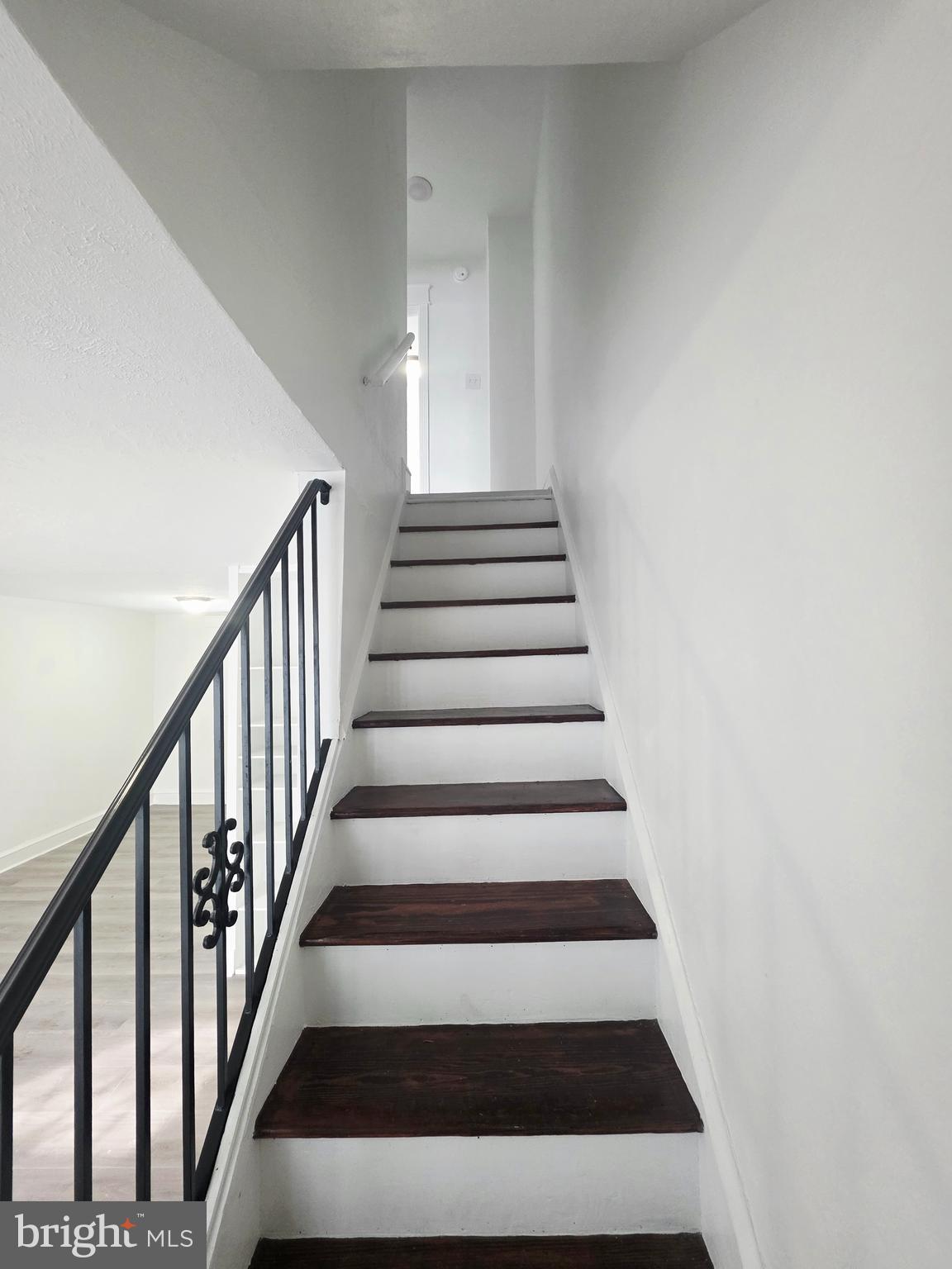 6965 Clinton Road Upper Darby, PA 19082 - Photo 10 of 23