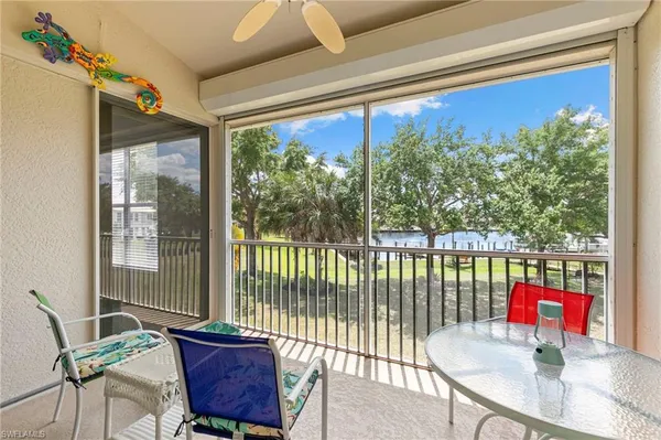 $425,000 | 285 Cays Drive, Unit 2306, Naples, FL 34114