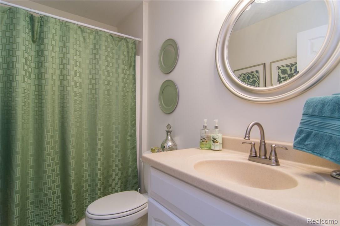 610 North State Street Howell, MI 48843 - Photo 29 of 44 DSC_1660.jpg