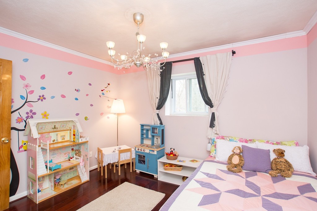 41 Westgate Road, Unit 5 Boston, MA 02467 - Photo 6 of 11