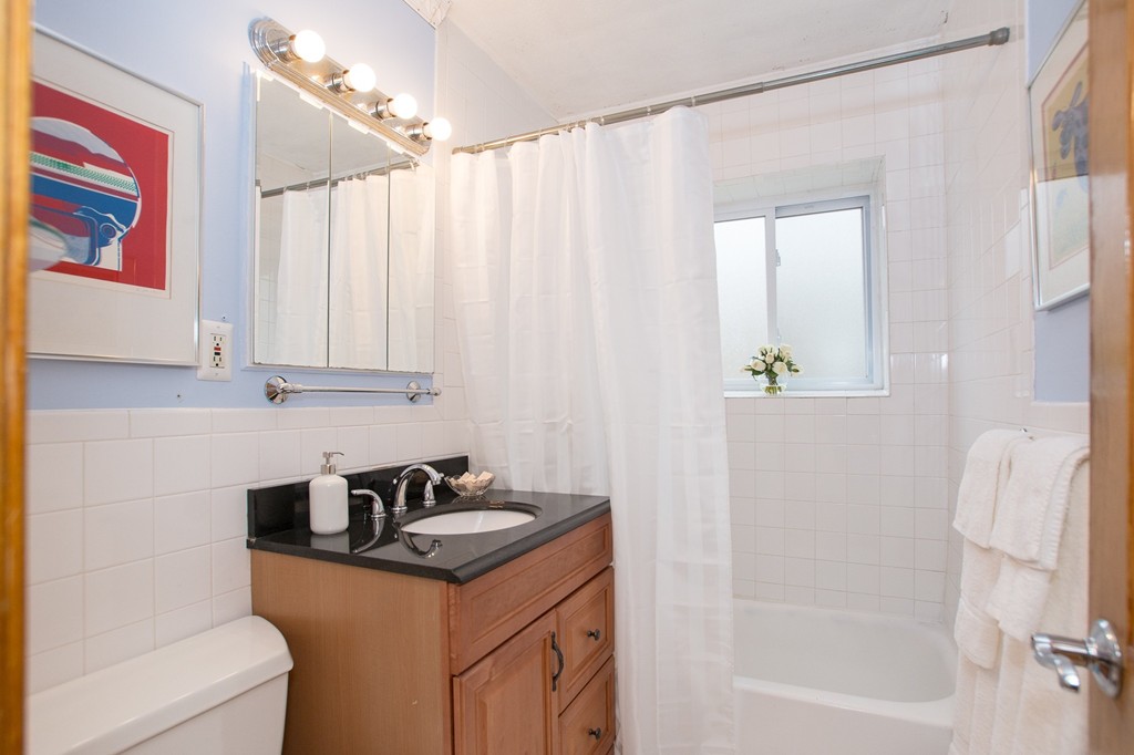 41 Westgate Road, Unit 5 Boston, MA 02467 - Photo 8 of 11