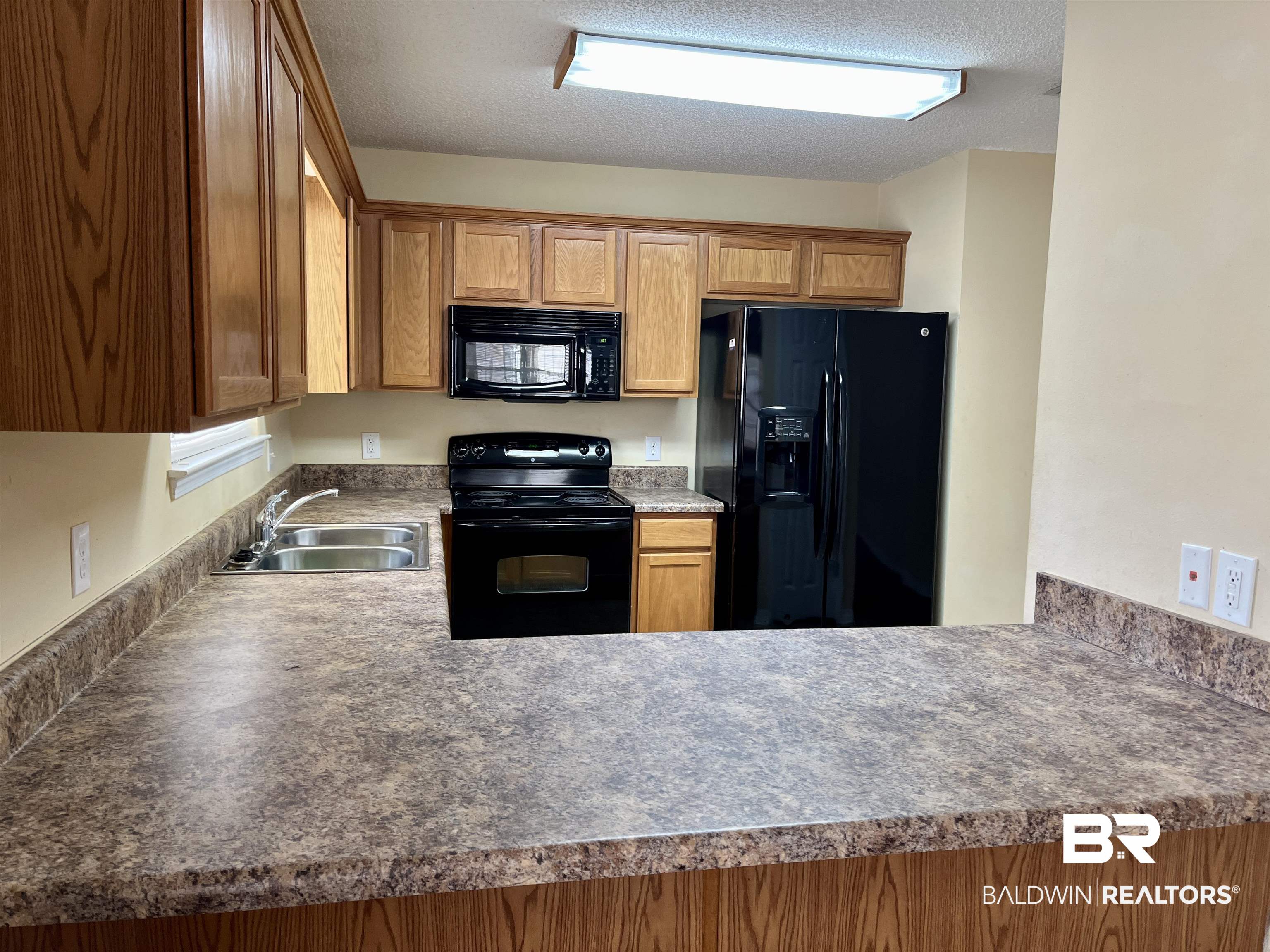 8918 Fall Court Mobile, AL 36695 - Photo 5 of 44