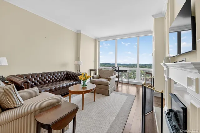 a view of a hallway with washer and dryer