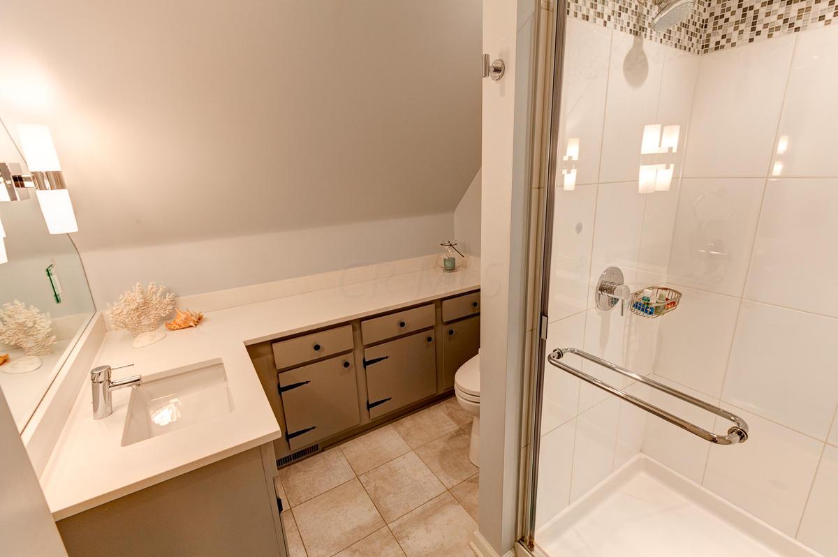 2369 Dorset Road Columbus, OH 43221 - Photo 28 of 36