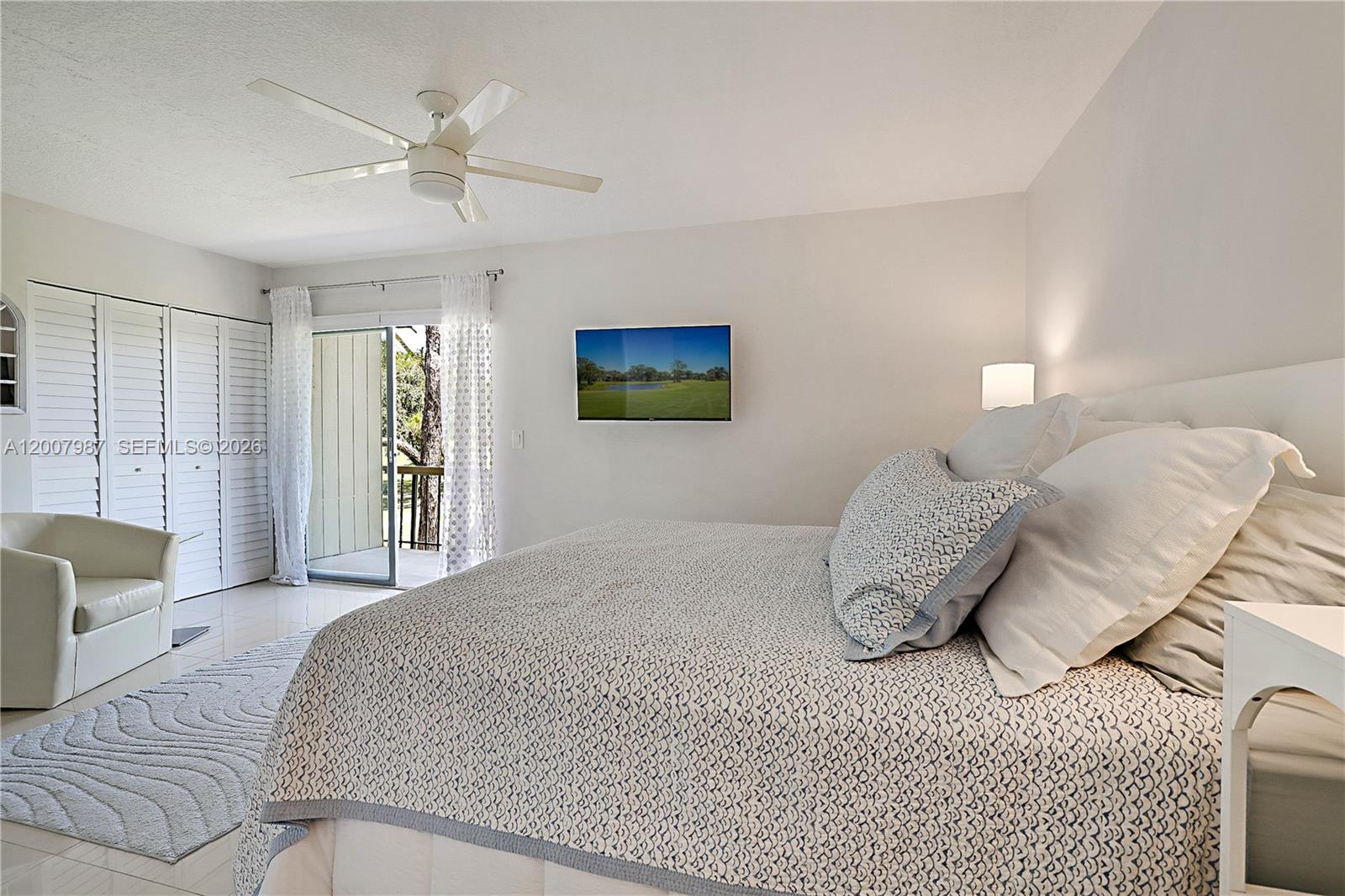 9169 Southeast Riverfront Terrace, Unit M Jupiter, FL 33469 - Photo 17 of 37 Relax in this Master Suite.