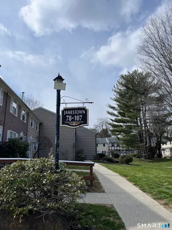 $269,900 | 88 East Gate Lane, Unit 88, Hamden, CT 06514