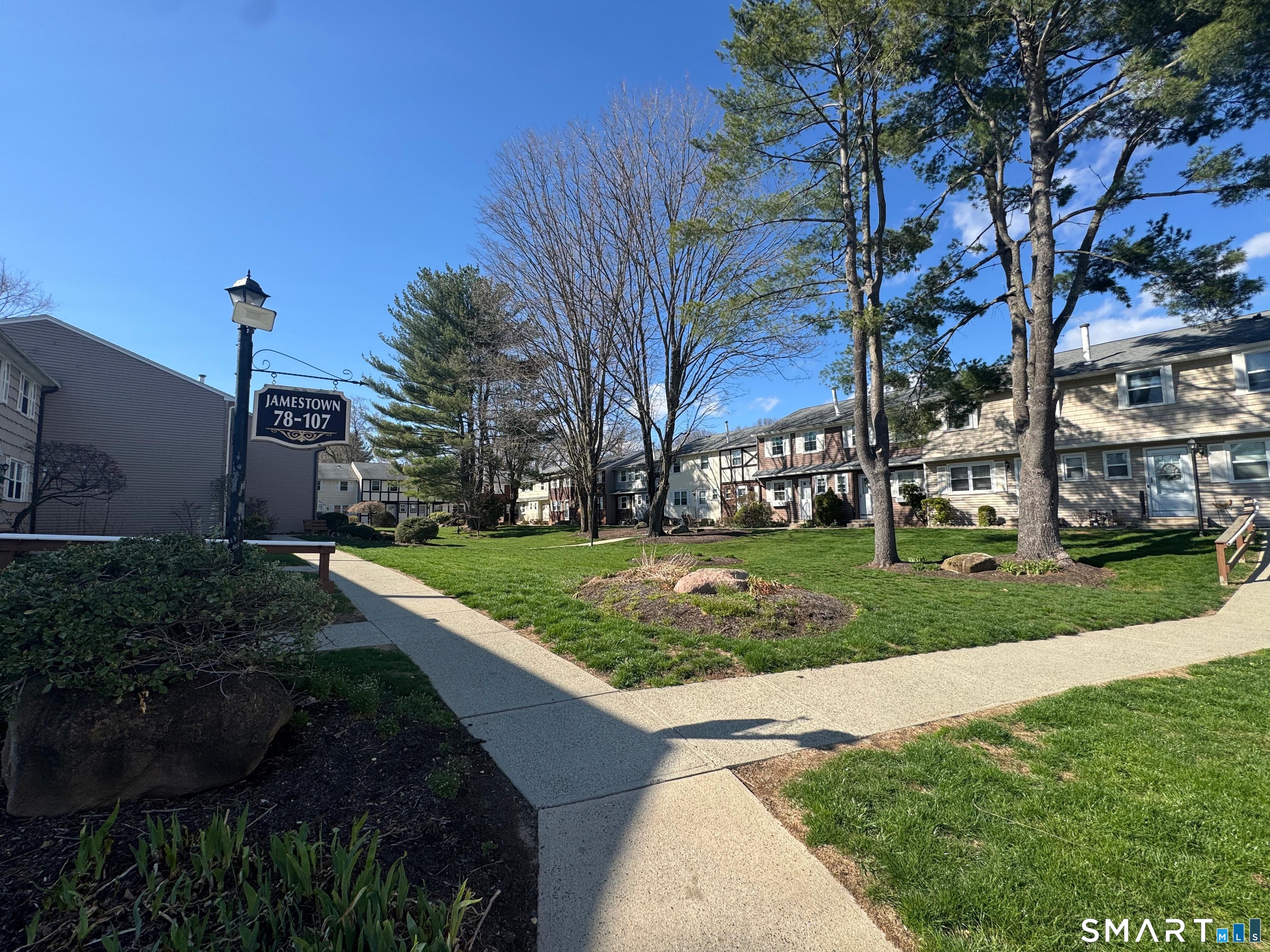 88 East Gate Lane, Unit 88 Hamden, CT 06514 - Photo 2 of 62