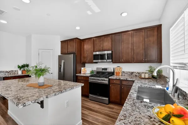 $689,000 | 2108 McNary Place, Woodland, CA 95776