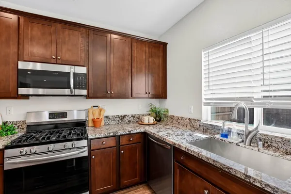 $689,000 | 2108 McNary Place, Woodland, CA 95776