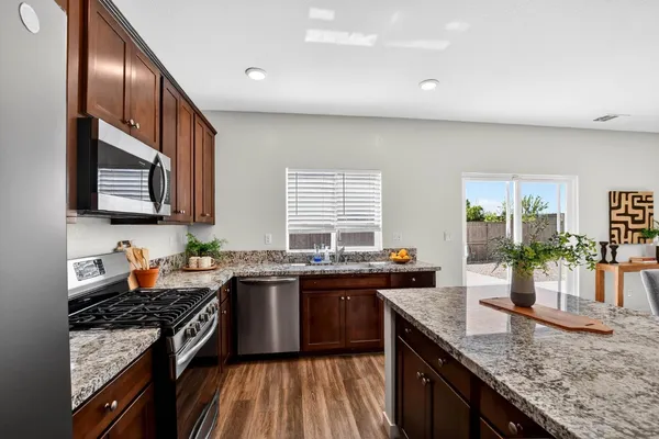 $689,000 | 2108 McNary Place, Woodland, CA 95776