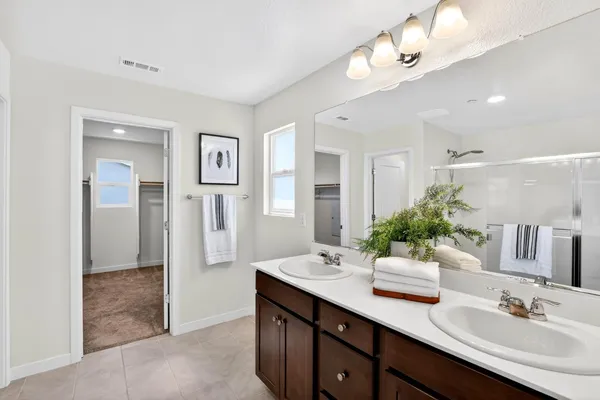 $689,000 | 2108 McNary Place, Woodland, CA 95776