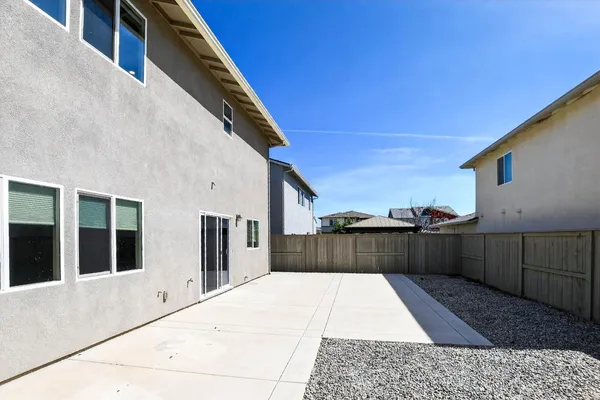 $689,000 | 2108 McNary Place, Woodland, CA 95776